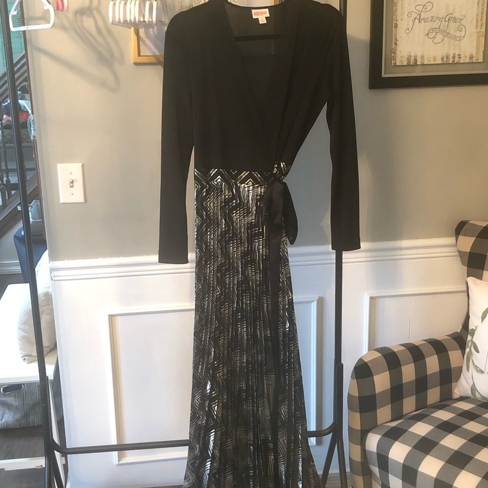 NWOT Deanne wrap dress.
